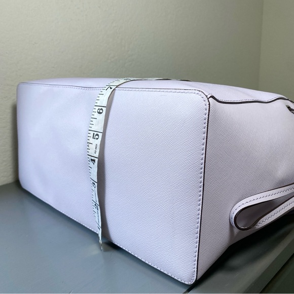 Michael Kors Gilly XL Drawstring Tote Saffiano Leather in Lavender Mist Color - Picture 5 of 12